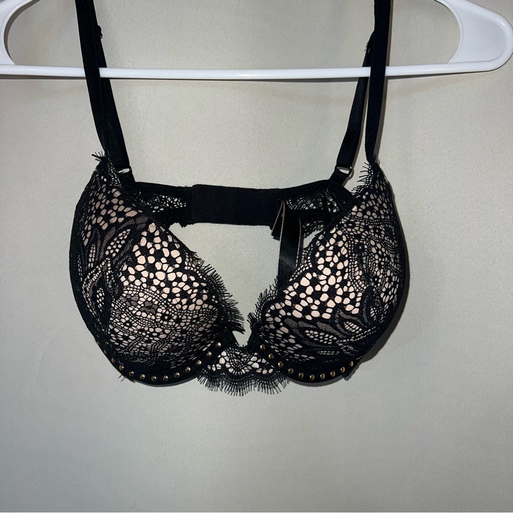 Victorias Secret Very Sexy Lace Push-up Bra